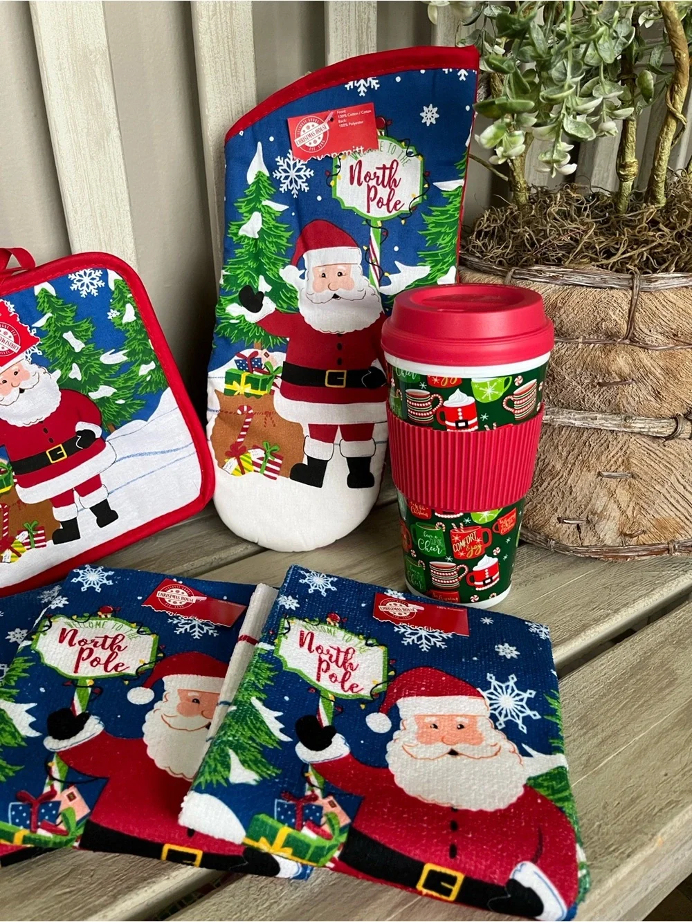 Santa Set ~ 3/kitchen towels 1-mitt & 2-Pot Holder, 1-Coffee Tumble ~ NEW